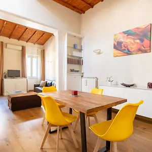  Apartamento Modern, Bright Near Boboli Gardens & Santo Spirito - Homeunity